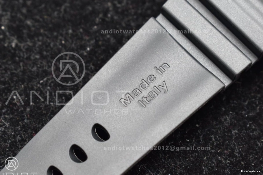 Submersible Rossa Luna Factory VS Elegant 47mm 1039 GMT PAM 1200 0115